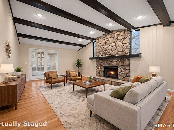 3rd image of 252 Blue Ridge Drive