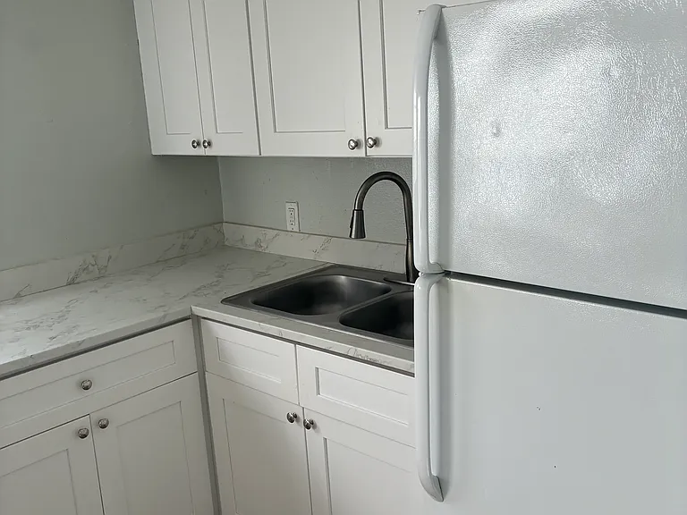 1661 8th St #1 — Photo 8