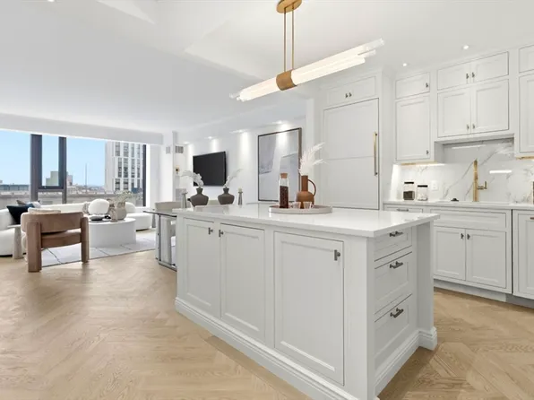 220 Boylston St APT 1004, Boston, MA 02116