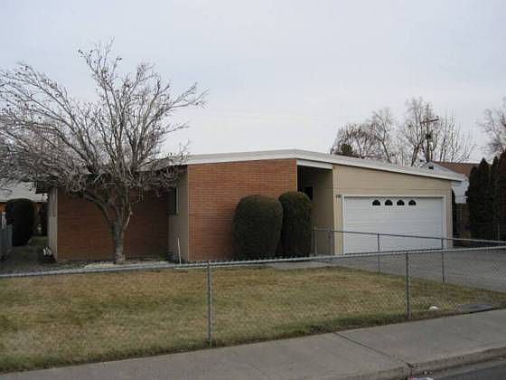 1st image of 1813 N 14th Ave