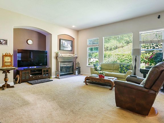 3rd image of 1159 Songwood Road