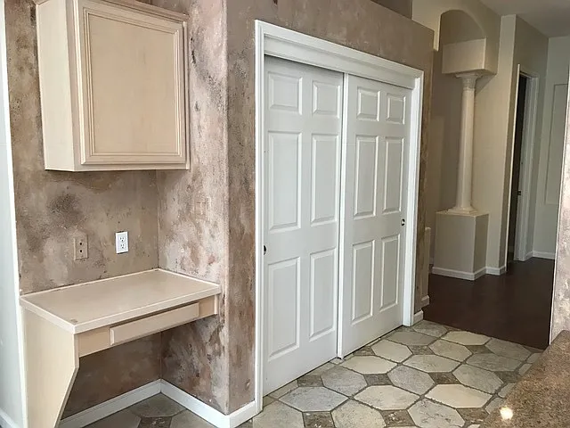 9780 Shadowstone Ct — Photo 5