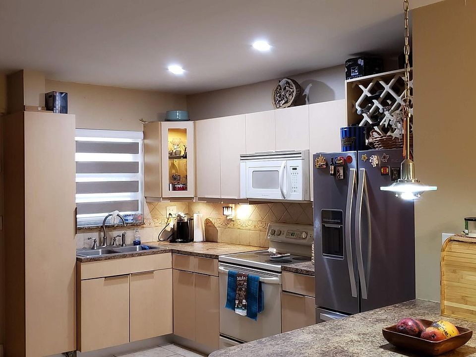 1st image of 1630 W 46th St APT 211