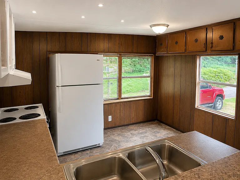 126 Burnt Mill Cir #126 — Photo 6