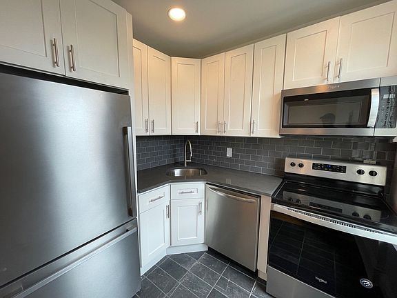 2nd image of 8 Farrington St APT 3