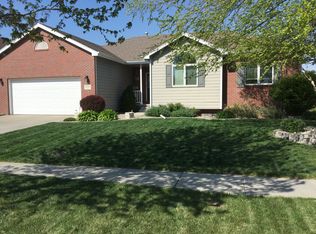 6010 Abigail Dr, Lincoln, NE 68516