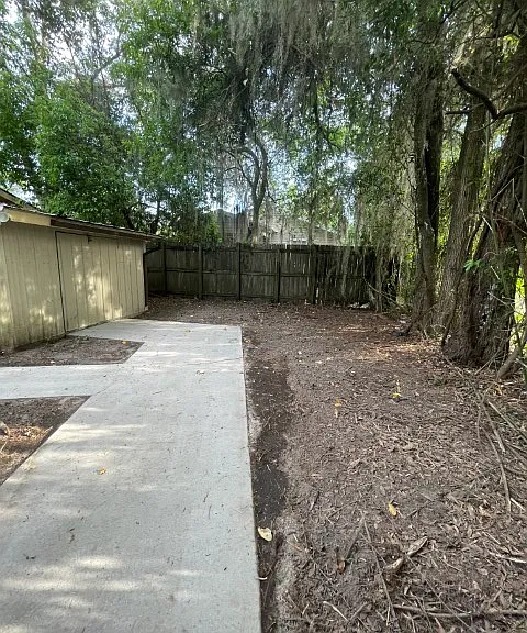 580 SE Nassau St — Photo 4