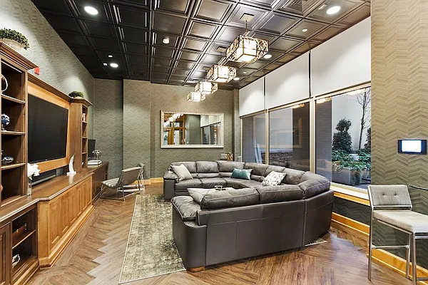 Rented by Compass | media 7