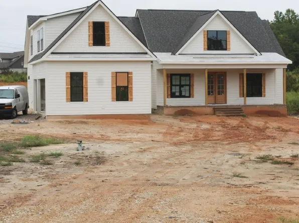 8505 Pascolo Way, Zebulon, NC 27597