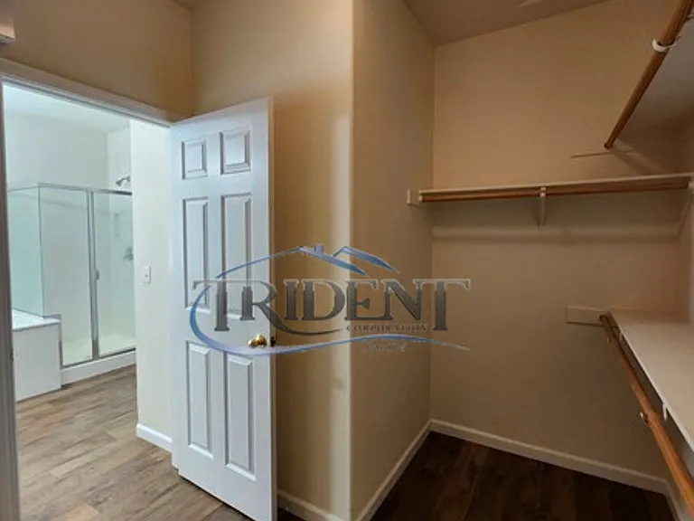 1038 Zanes Dr — Photo 20