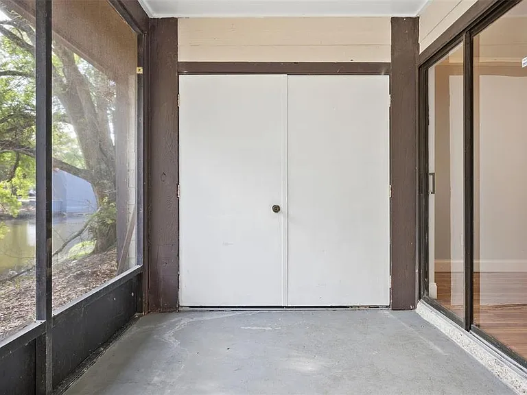 10307 Councils Way — Photo 43