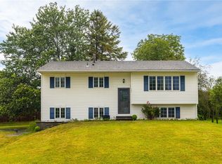 125 Authors Ave, Henrietta, NY 14467