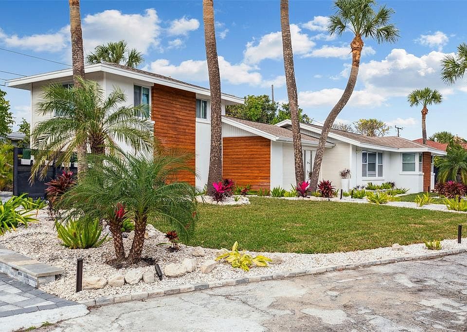1st image of 760 BOHENIA CIRCLE S