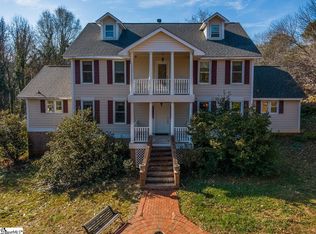 8 Dawson Rd, Greenville, SC 29609