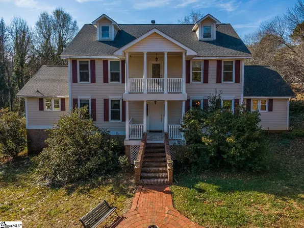 8 Dawson Rd, Greenville, SC 29609