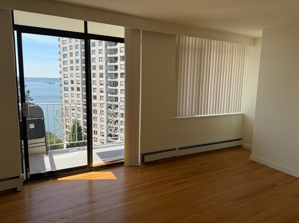 2 bedroom rental in West Vancouver — photo 7