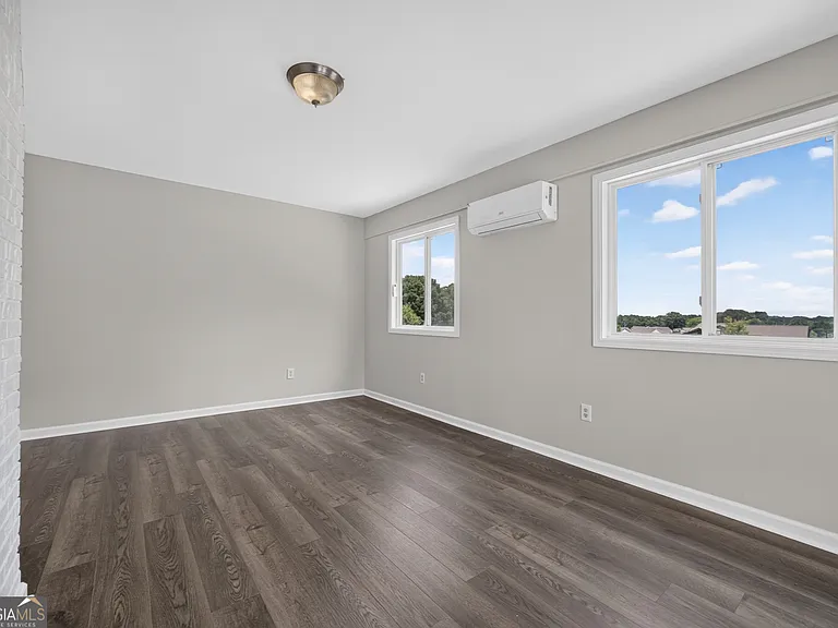 2591 Doc Hughes Rd — Photo 22