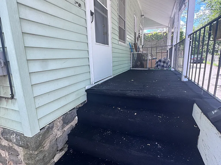 60 Lanning Ln #1 — Photo 7