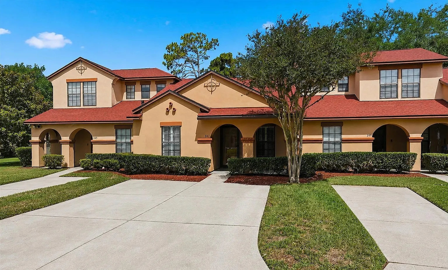 2 bed, 1008 sqft, $1,850 — Photo 1