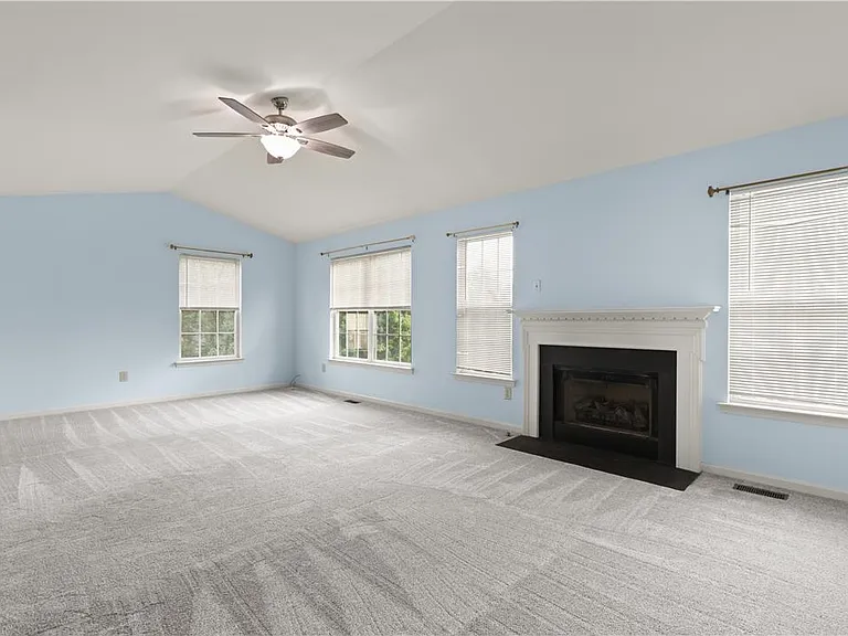 8100 Cross Creek Cir — Photo 23