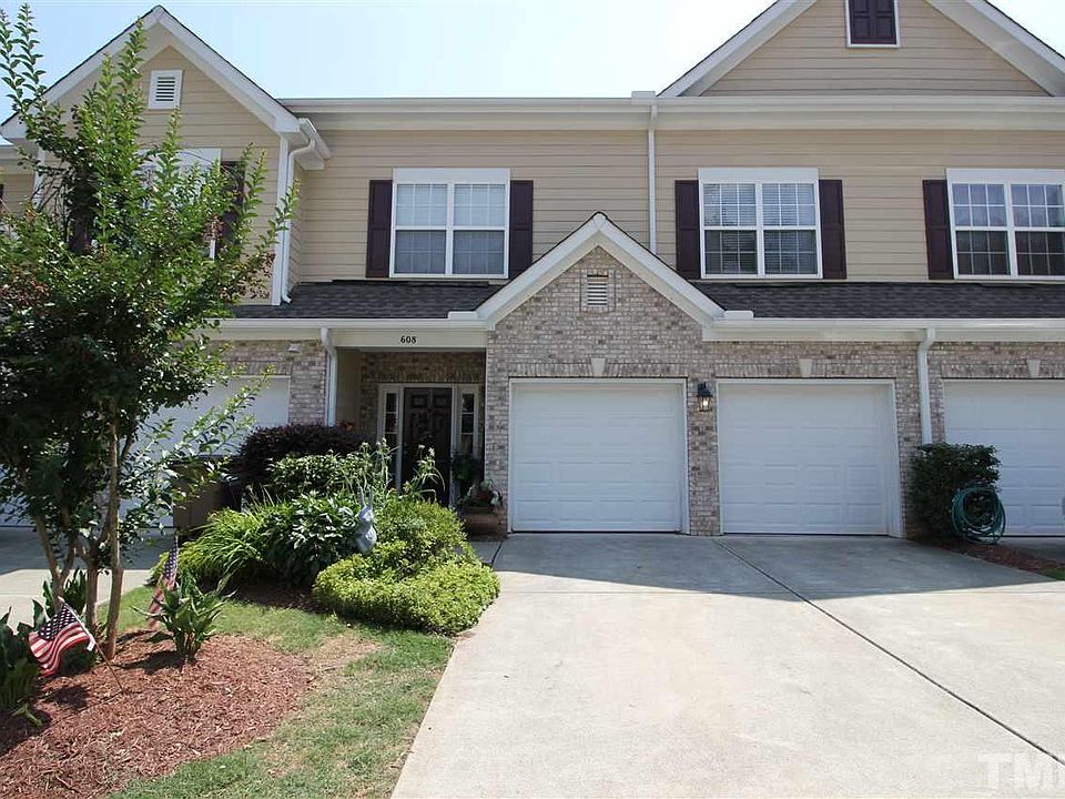 1st image of 608 Bartlett Cir