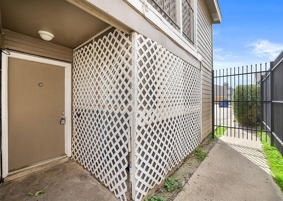 1st image of 12618 Ashford Meadow Dr