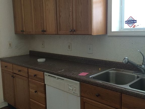 3rd image of 3131 Thelma Ave