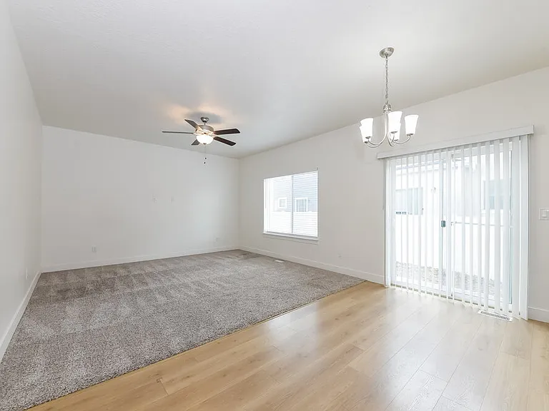 4907 E Breezy Patch Rd — Photo 6