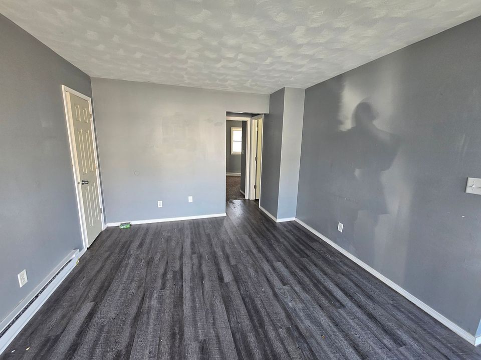 2nd image of 1105 E Boyton St #2