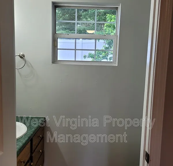 3751 Summerlee Rd #11 — Photo 11