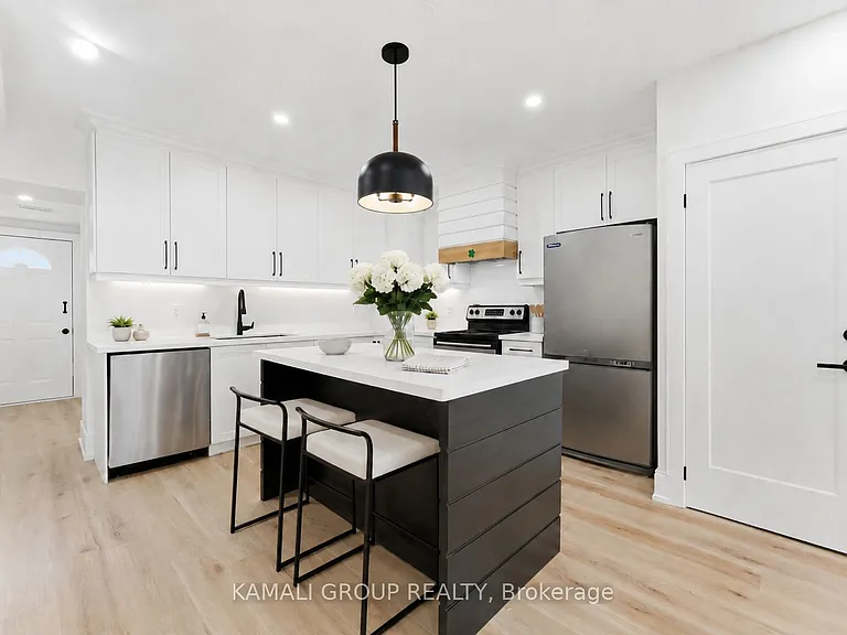 154 Wallace Ave #MAIN UPPER — Photo 3