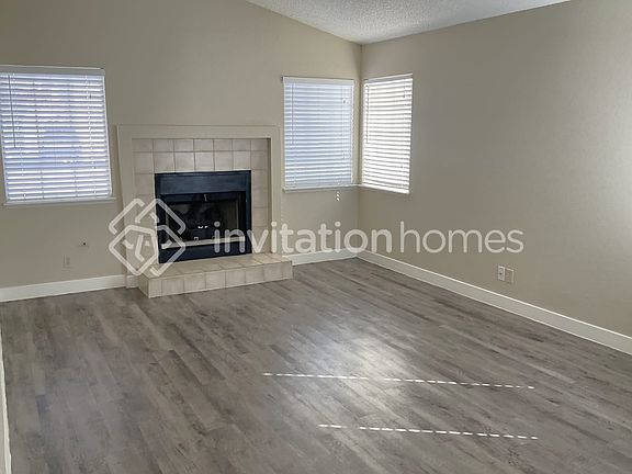 4th image of 5781 Yerington Ave