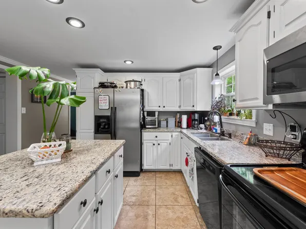 54 Ryder Road, Campton, NH 03223