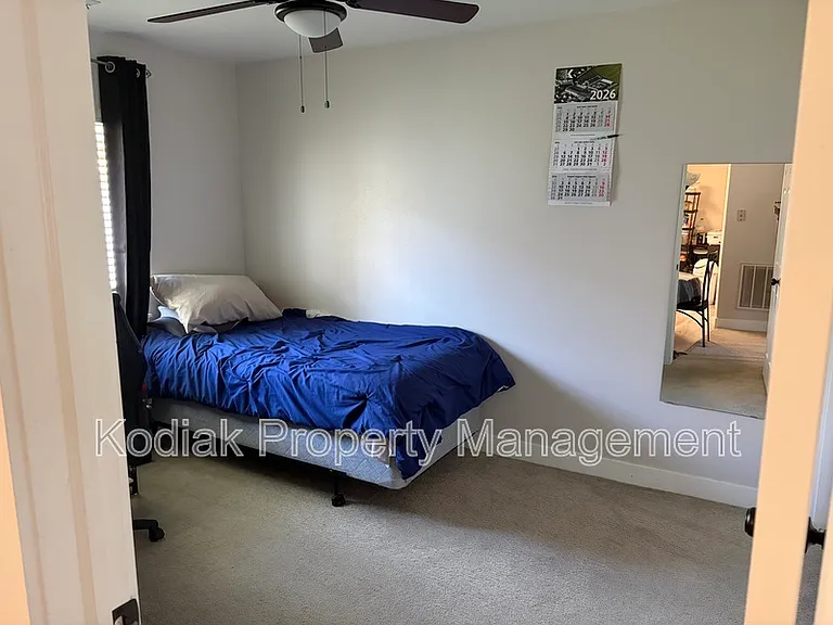 83 E 550 N — Photo 14