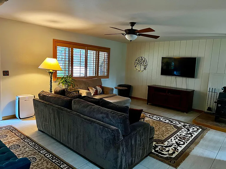 16950 Scott Way — Photo 1