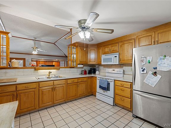 5th image of 10250 Transit Rd