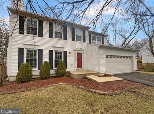 8245 Crackling Fire Dr, Gainesville, VA 20155