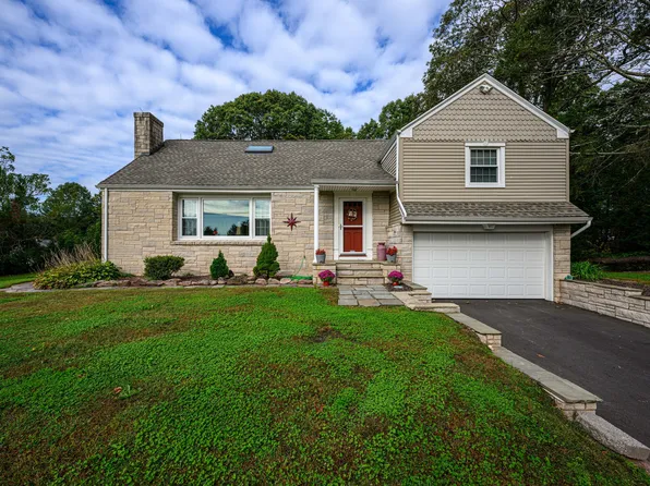 125 High Ridge Road, Hamden, CT 06514