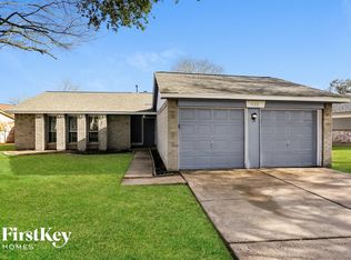 1122 Canyon Springs Dr, La Porte, TX 77571
