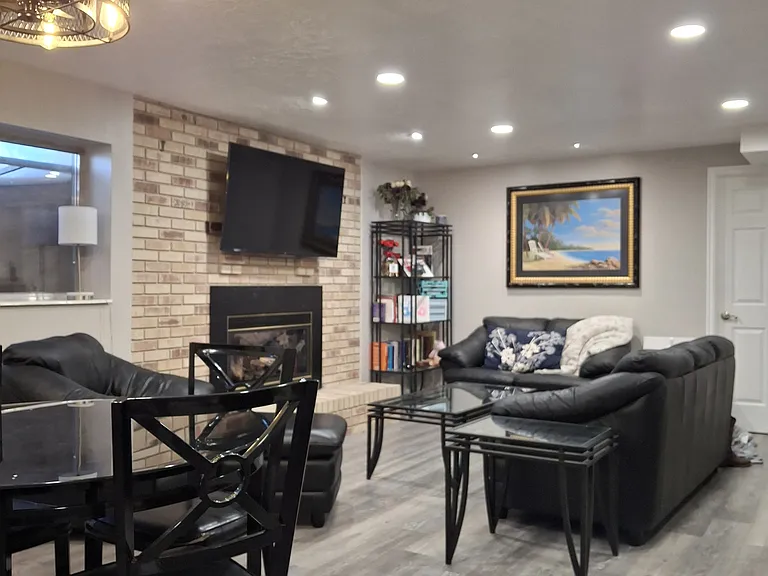 1757 E Sunrise Park Dr — Photo 8