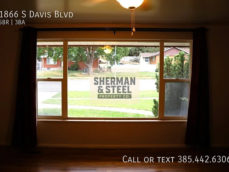 1866 S Davis Blvd — Photo 15