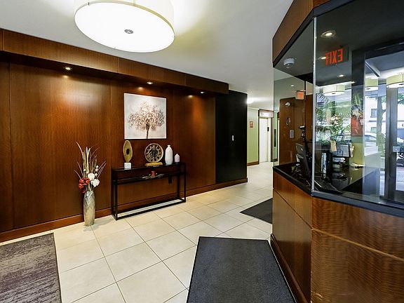 4th image of 1260 21st St NW APT 811