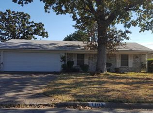 1101 Arthur Dr, Little Rock, AR 72204