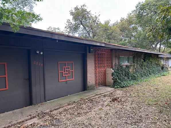 2224 Lakeland Dr, Dallas, TX 75228