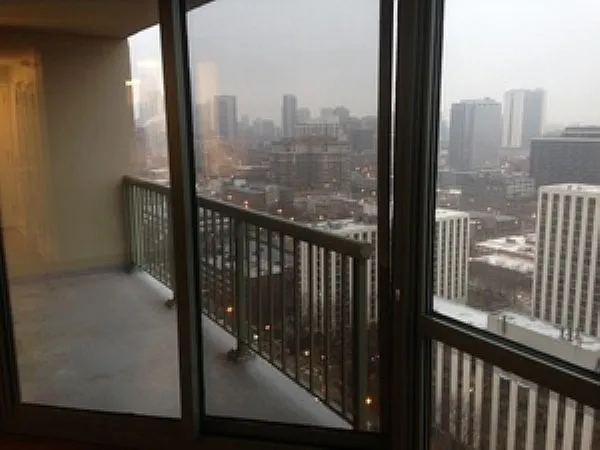 111 W Maple St #2209 — Photo 10