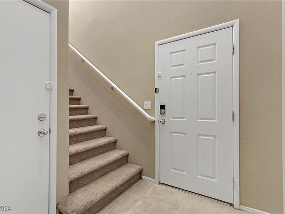 5th image of 4466 Vigny St Unit 2024