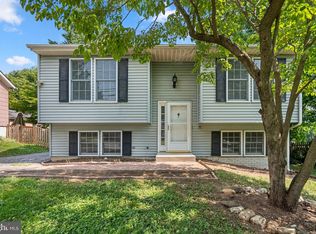 903 Chestnut St, Frederick, MD 21703