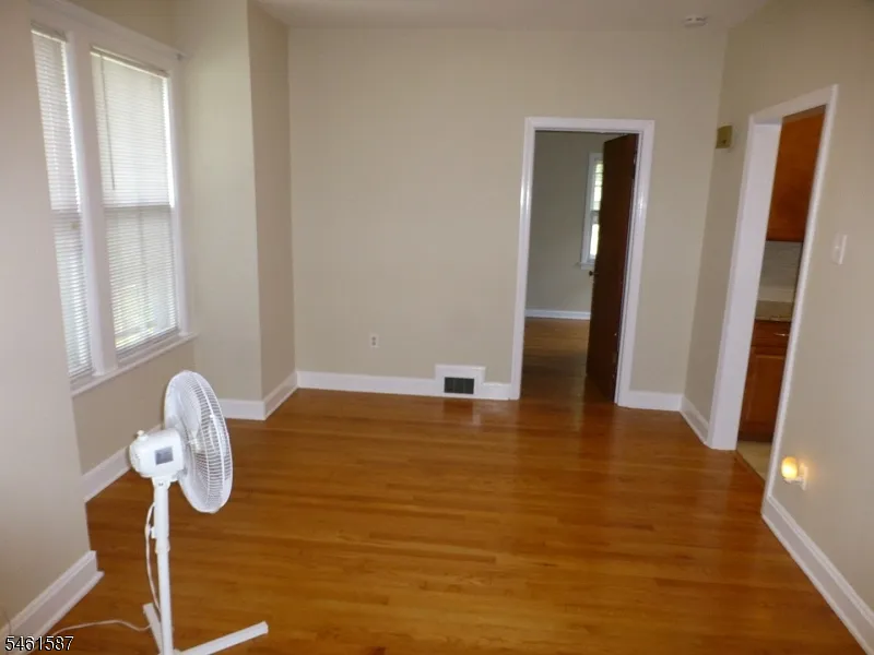 1 bed, 1.0 bath, $1,950 — Photo 3