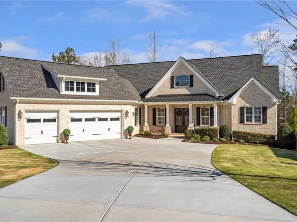6020 Fairway Park Ln, Jefferson, GA 30549