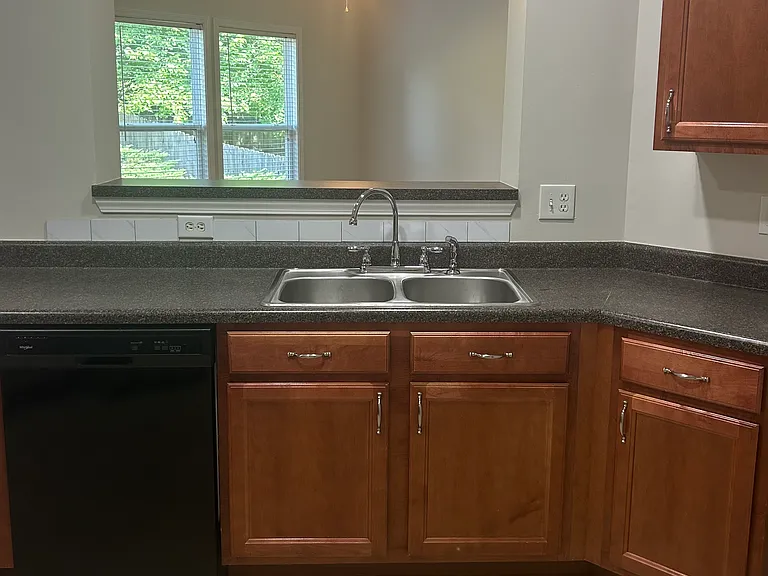 5670 Sterling Ct — Photo 5